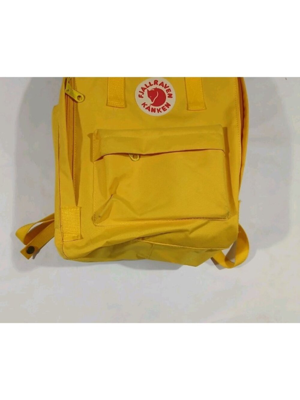 Fjallraven Kanken Classic Backpack - Picture 2 of 15